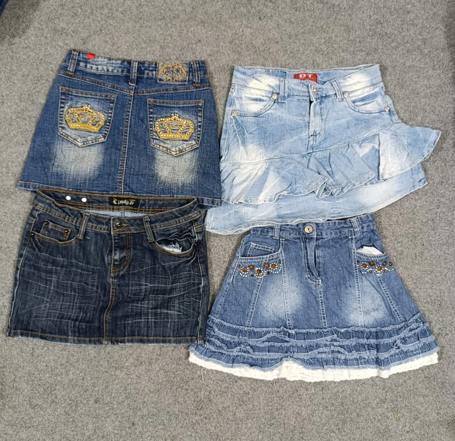 HD068 Ladies y2k denim mini skirts - 30 pcs