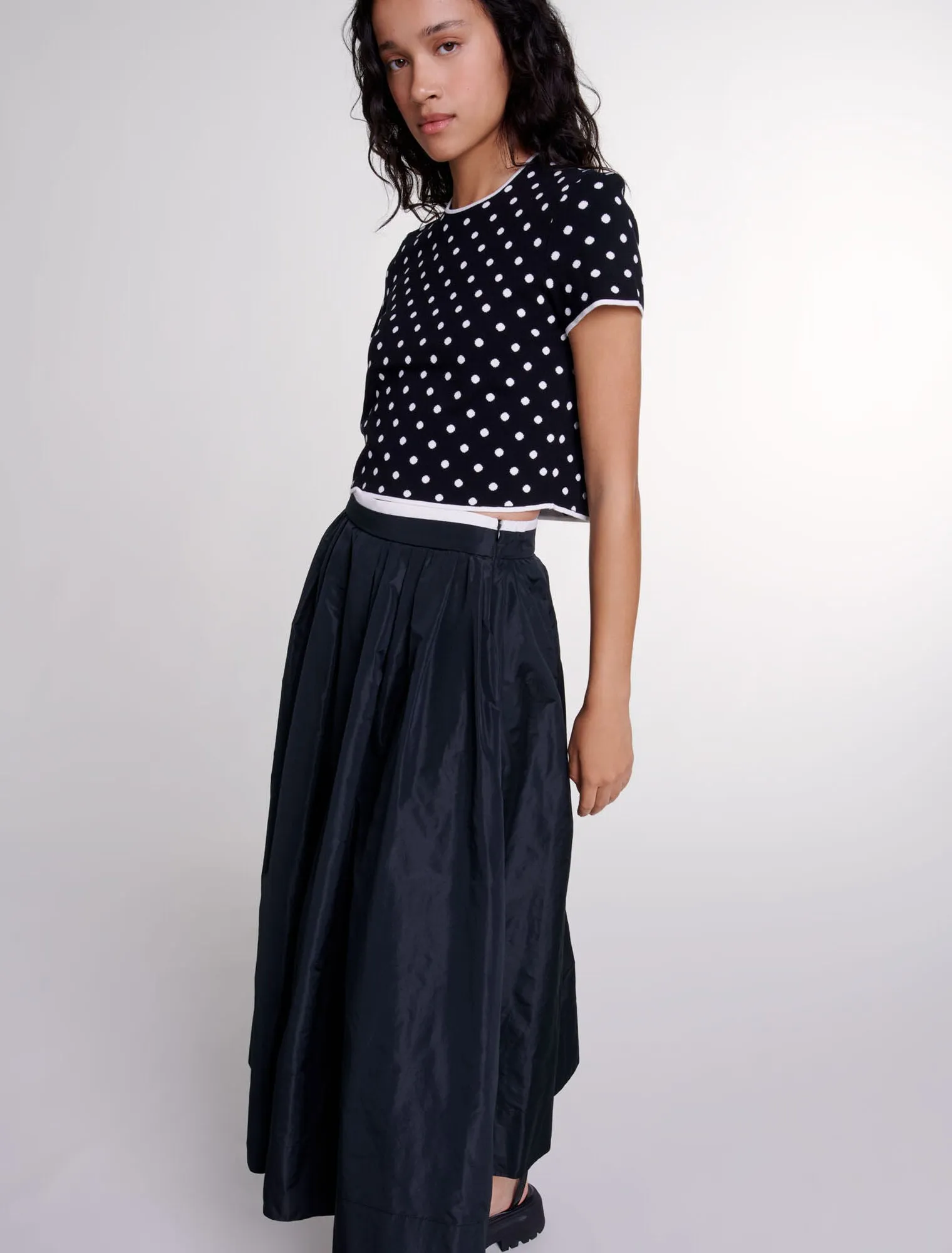 Long skirt with contrast waistband